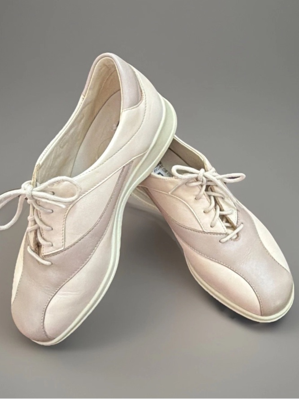 Mephisto Women's Air Relax Mobils Lace-Up Sneakers Genuine Leather Tan&Cream EUC